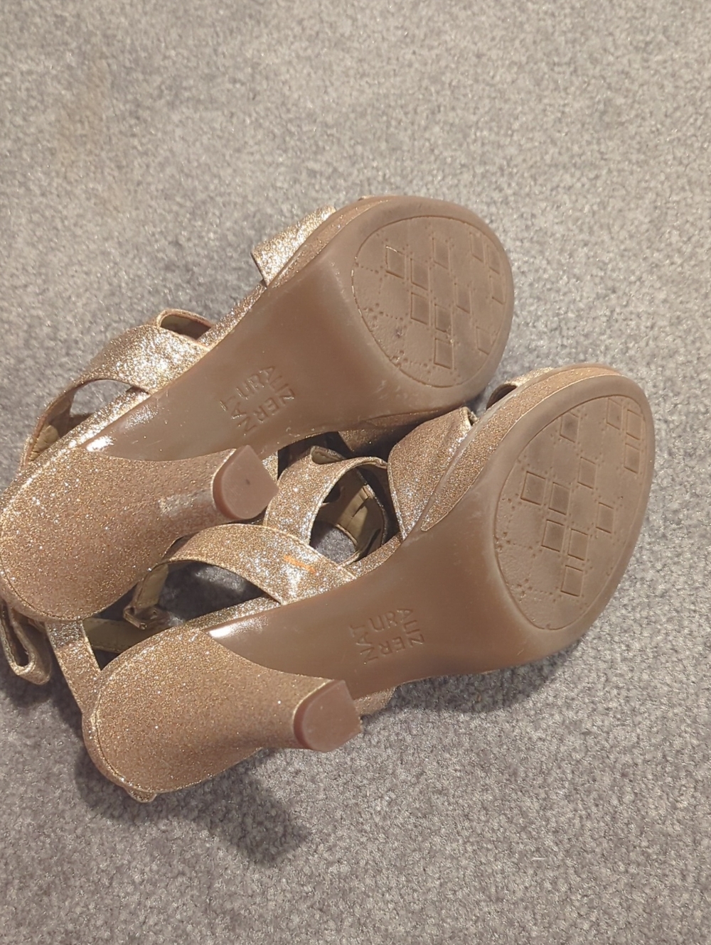 Naturalizer Women's Heels - Picture 2 of 6